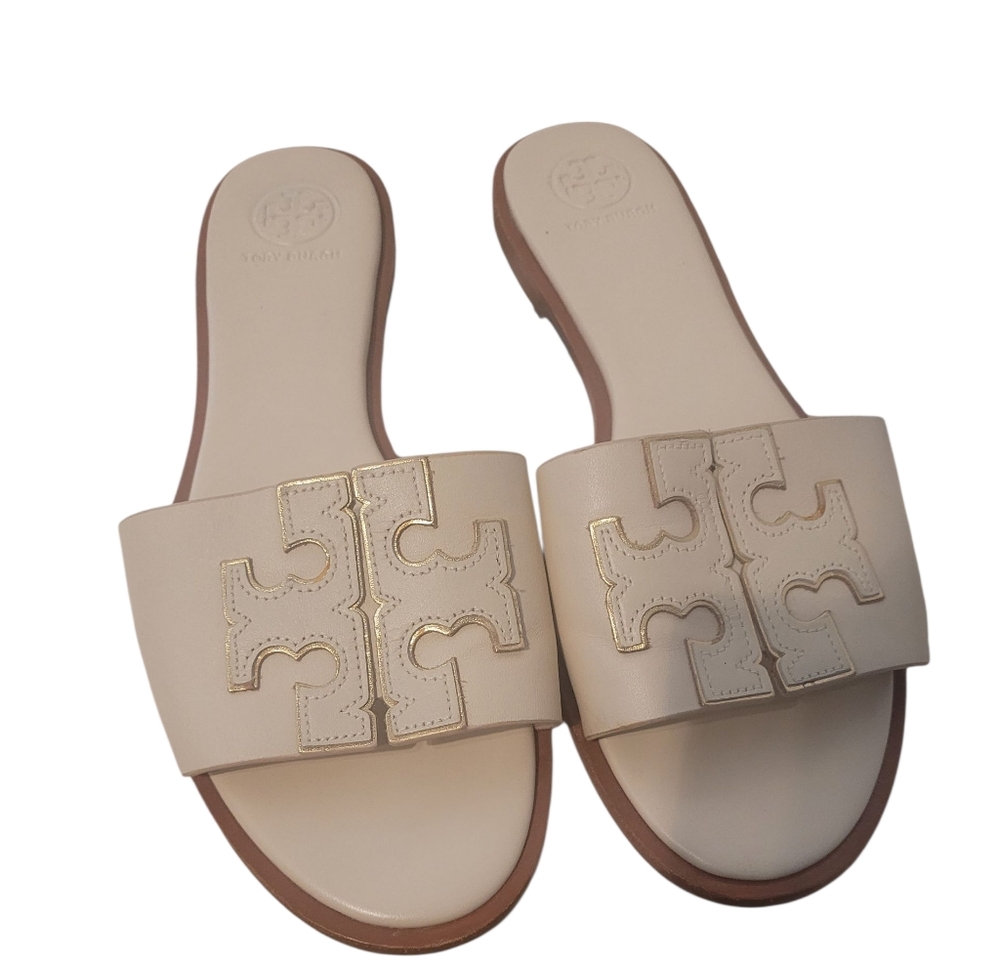 🛑SOLD on cross post🛑

Tory Burch Cream Sandals Chic and Comfortable